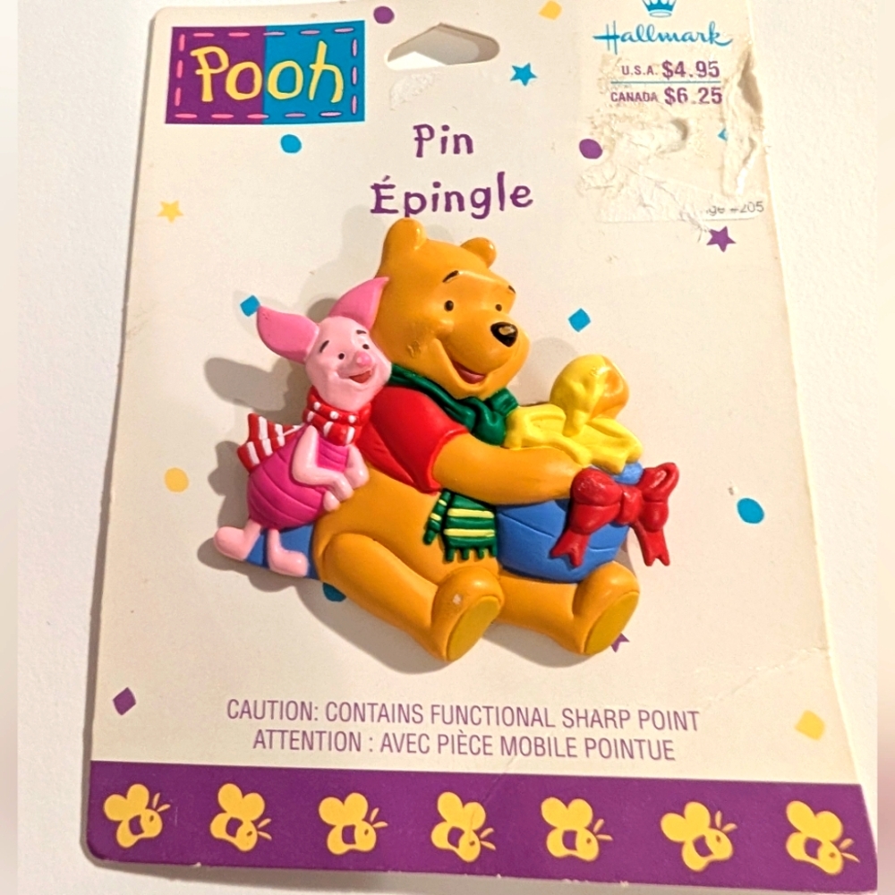Vintage Hallmark Disney‎ WINNIE THE POOH Piglet Honeypot Christmas Lapel Pin NWT